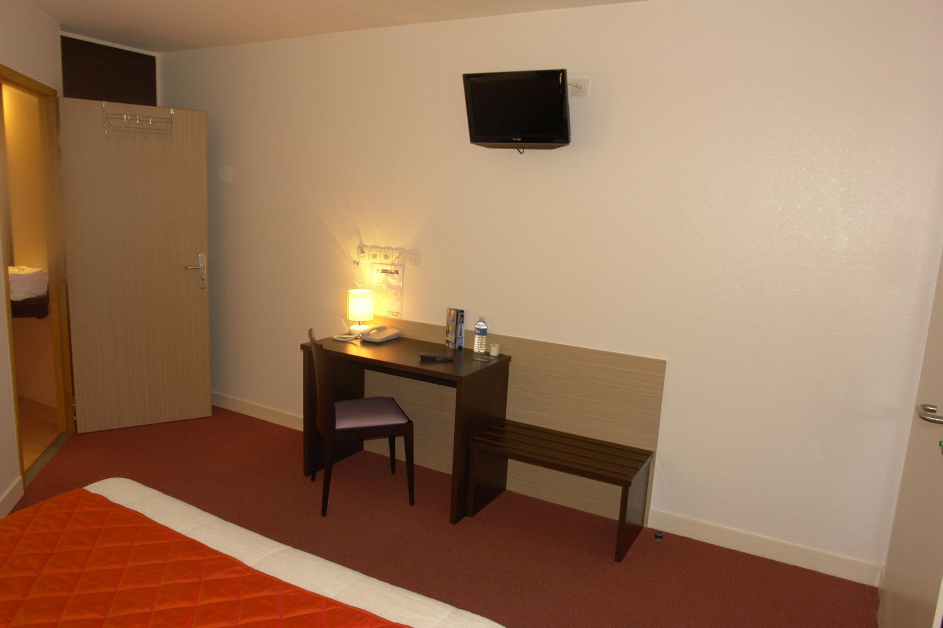 Brit Hotel Au Pays De Vitre Etrelles Номер фото